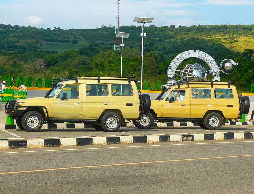 Land-Cruiser-Hardtop-car-rental-uganda